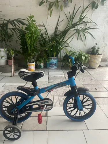 Bicicleta infantil aro 12 com rodinha menino veloz Nathor 