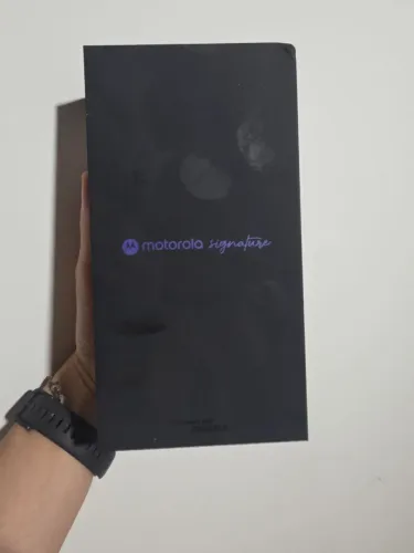 Motorola signature