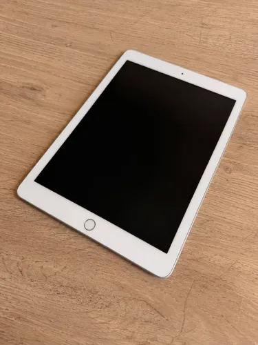 iPad 6ª Geração 128GB - Branco