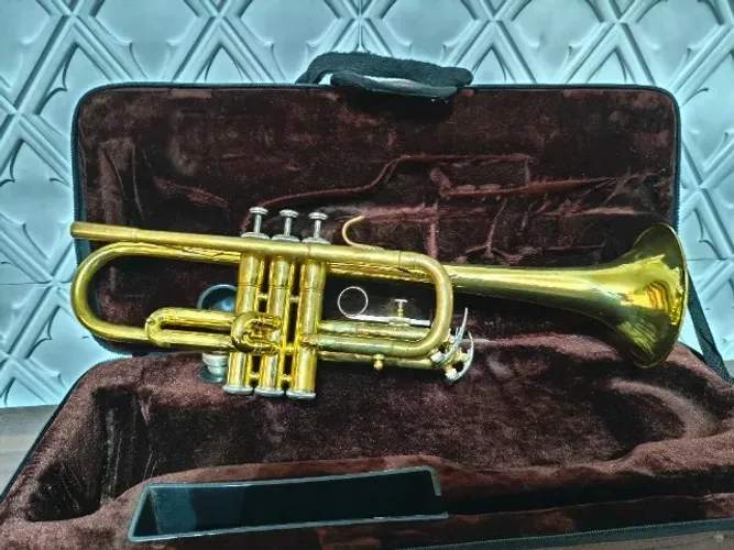 Trompete Júpiter Taiwan Jtr300 Em Dó Original Dourado com Case