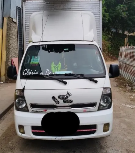 Kia Motors Bongo K-2500 2.5 4X2 TB Diesel 2014