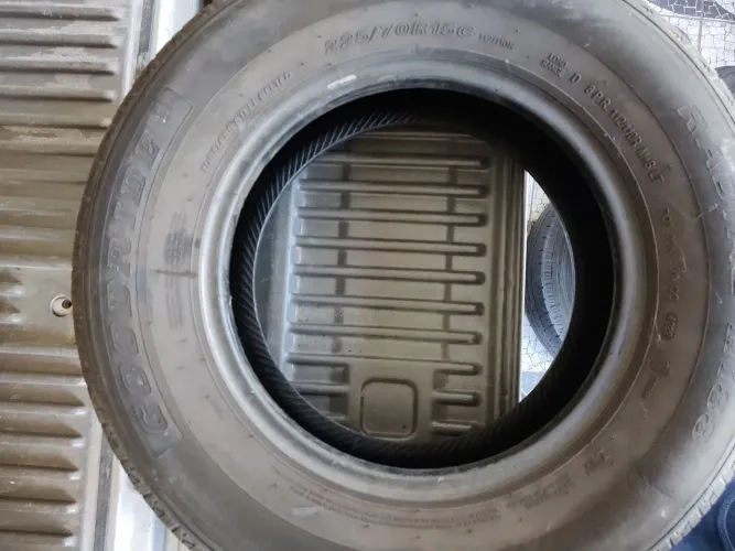 Pneus 225/70R15C