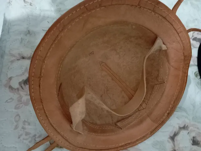 Chapéu de couro 