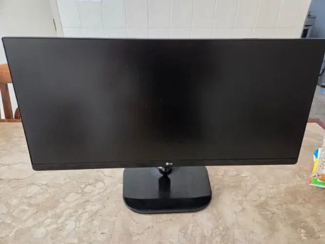 Monitor LG Ultrawide 25" (Monitor LED IPS) - 2x HDMI