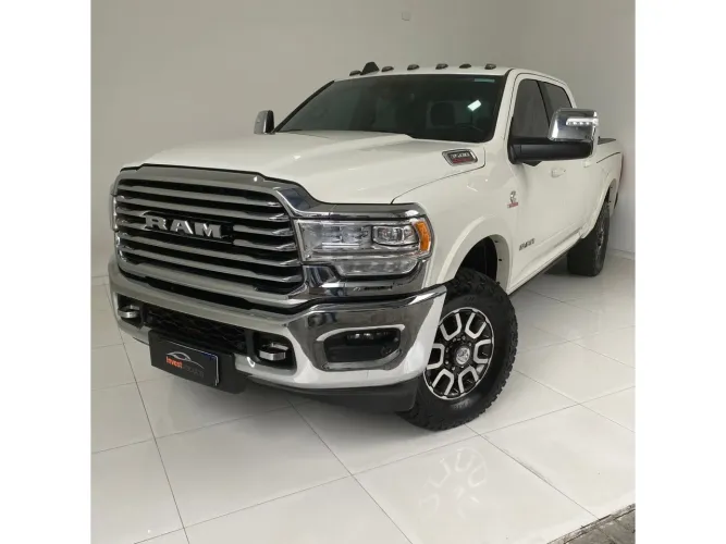 Ram 3500 Limited Longhorn 6.7 TB CD Diesel 2024