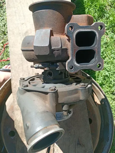 Turbina de Scania 440