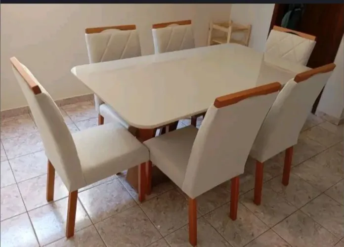 Mesa de jantar celest com 6 cadeiras ( cadeiras em Madeira ) 