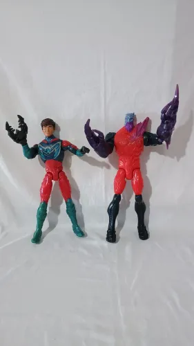 Lote com dois bonecos Maxsteel