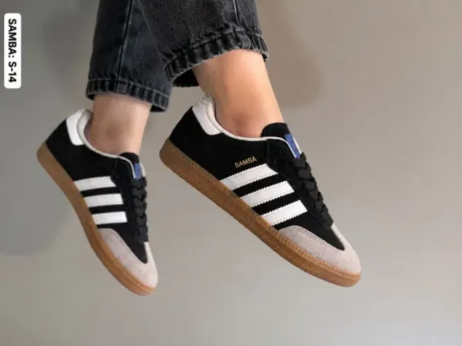 Tênis Adidas Samba - R$ 120,00