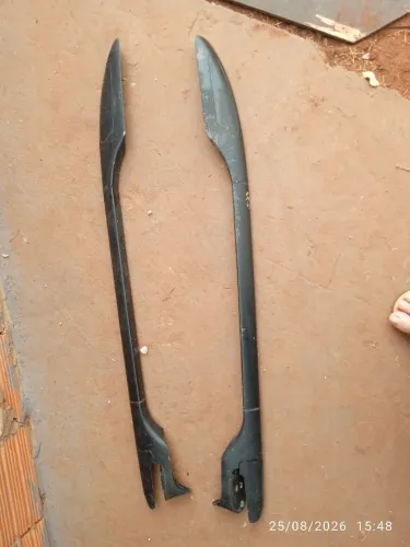 Vende-se peça da carroceria da Strada/ Fiat