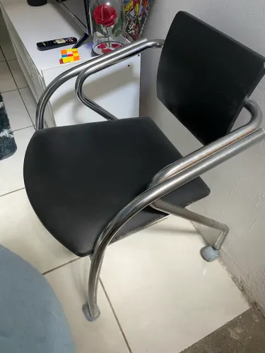Vendo cadeira em estado bom