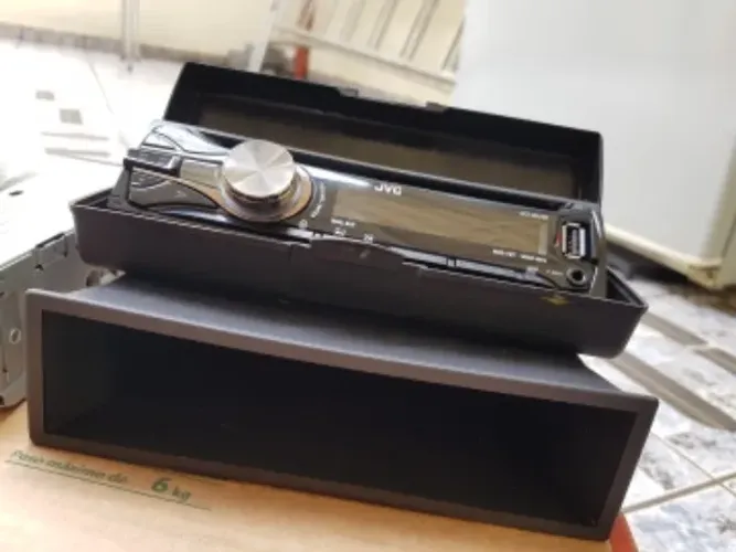 Rádio Automotivo JVC KD-R467. Sem Bluetooth. Somente entrada Pen drive