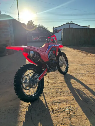 Vendo ou troco crf 250f