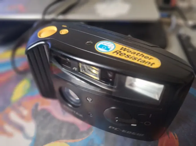 Camera Pentax Pc-606w Analógica resistente a água FUNCIONANDO