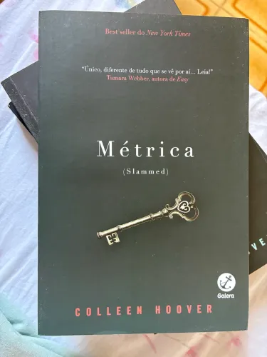 COLEÇÃO "Métrica" de Colleen Hoover