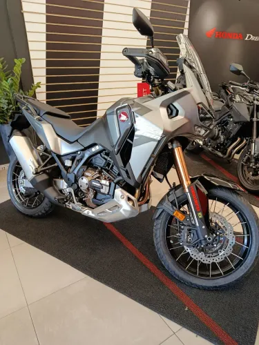 CRF ÁFRICA TWIM 1100 ADV SPORTE PRONTA ENTREGA