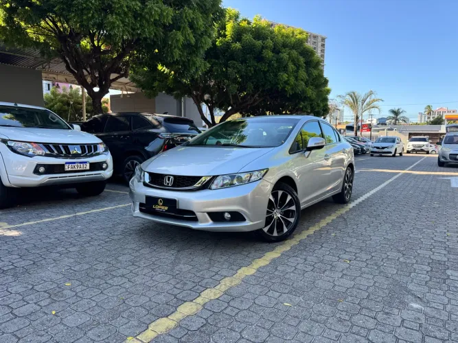 Honda Civic Sedan LXR 2.0 Flexone 16V Aut. 4P 2016
