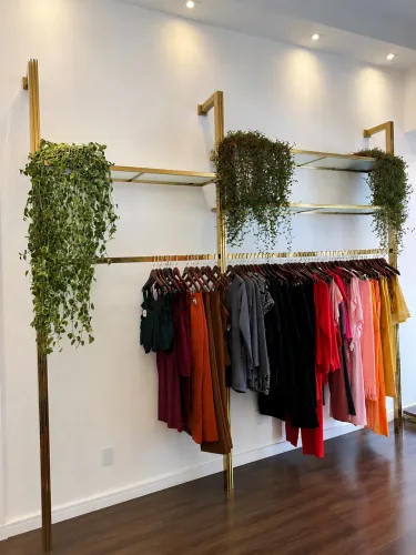 Arara Dourada Premium para Loja Boutique 3,20m x 3m