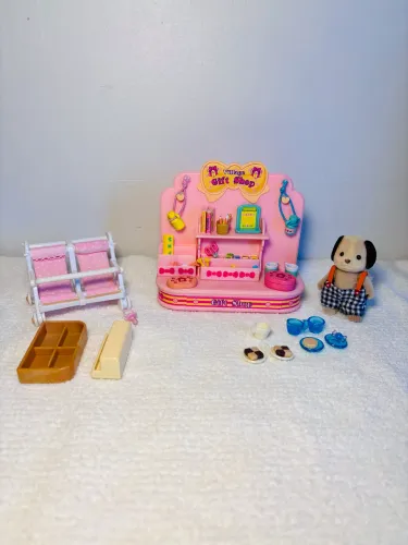 Gift Shop Sylvanian Families + Cachorrinho + Acessórios originais