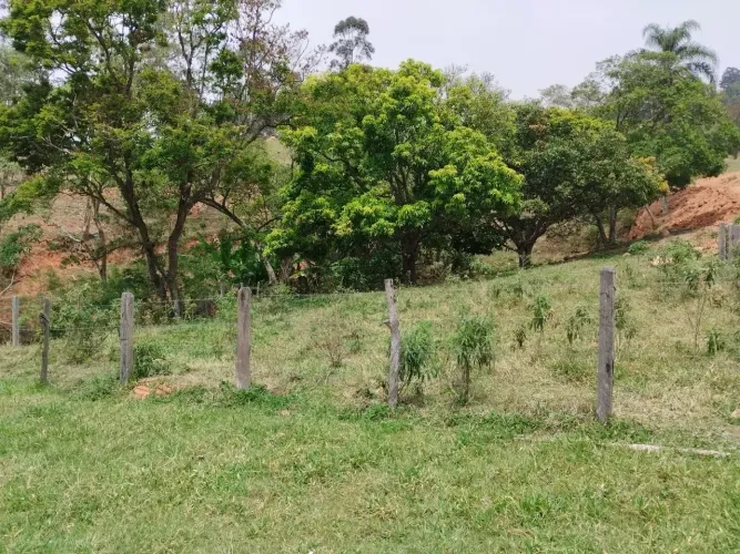terreno 20 mil m2 em Piracaia SP