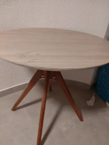 Mesa redonda madeira
