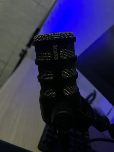 Microfone PodMic + Stream X interface