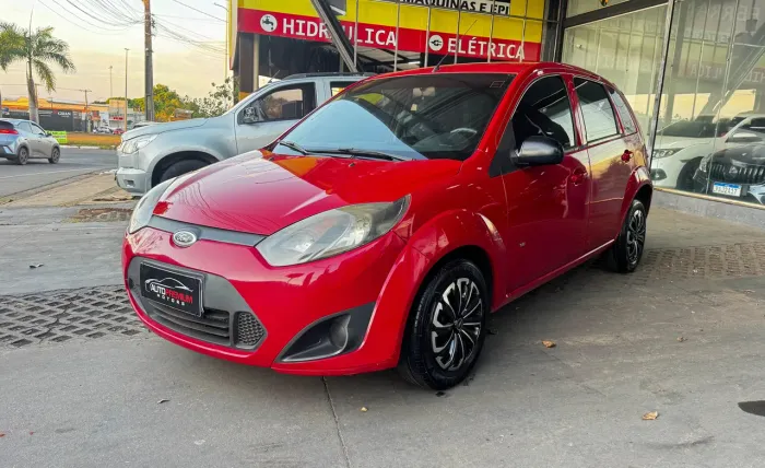 Ford Fiesta 1.0 Rocam SE Plus Hatch 8V Flex 4P Manual 2014