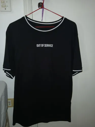 Camiseta Preta Out Of Service Com Listras - G