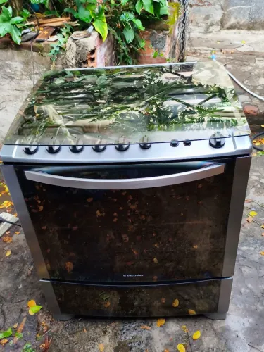 Fogão inox 5 bocas com grill automático