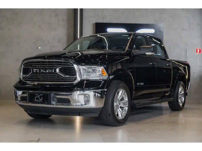 Ram Classic Laramie 5.7 V8 16V Gasolina 4X4 Aut. 2023
