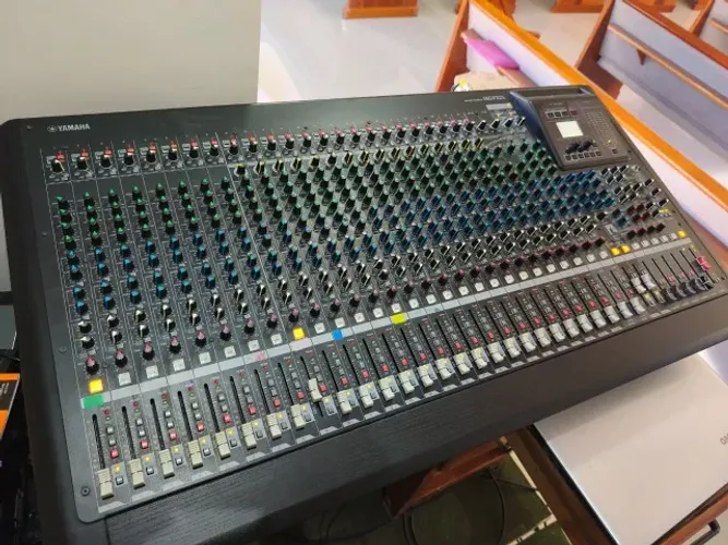 Mesa de Som Yamaha MGP32X