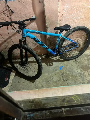 Vendo bicicleta aro 29 troco em celular