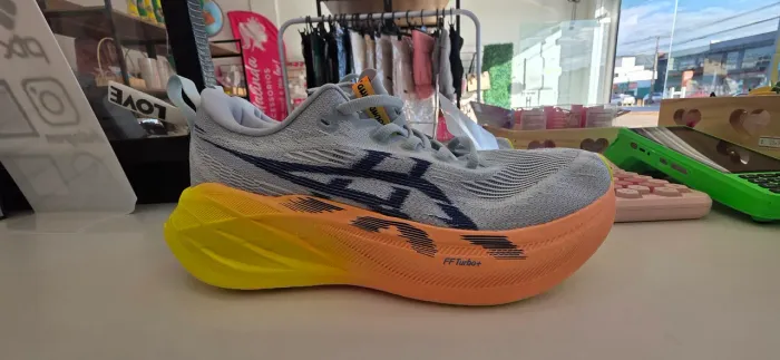 Asics tamanho 39