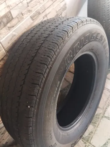 Pneu 245 70 R16 ( s10 -surv )