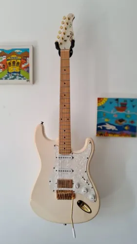 Guitarra Seizi Vintage Budokan Hss Reinaldo Meirelles