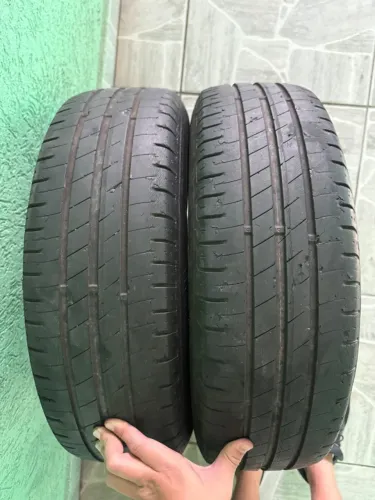 02 Pneus Goodyear Efficientgrip 175/70/14 
