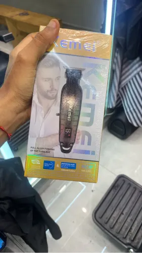 Máquina pra barbear.