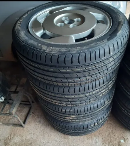 Rodas Orbital (16) com pneus zeros sem uso.
