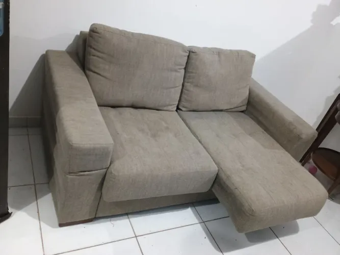 Sofá retrátil 2 vagas amplas de tecido
