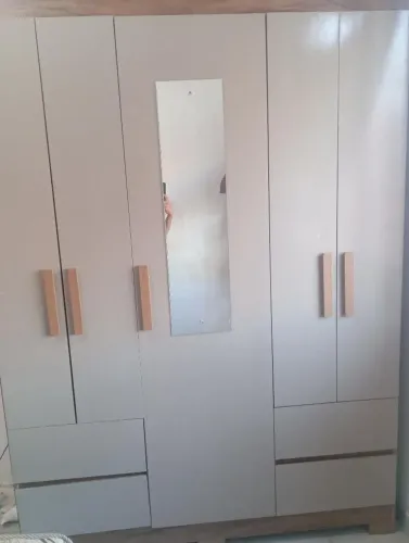 Vendo guarda roupa