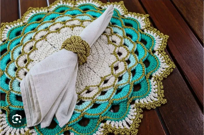 Boneca em amigurumi 