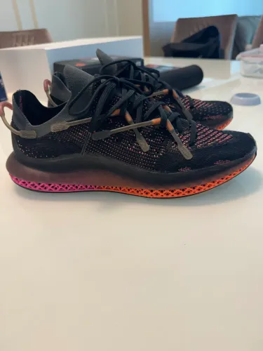 Tênis adidas tam 40 BR, 9 US, adidas 4D Fusion, color way Preto, código FZ2414