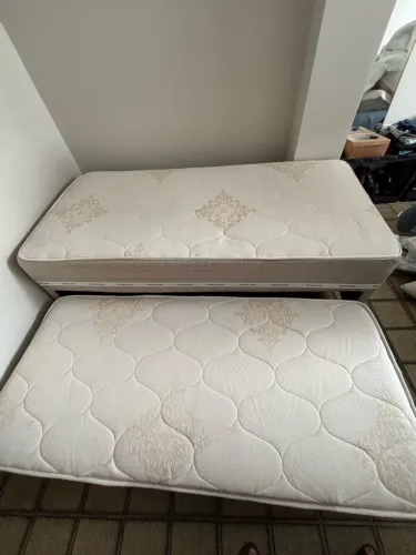 Cama super confortável com auxiliar