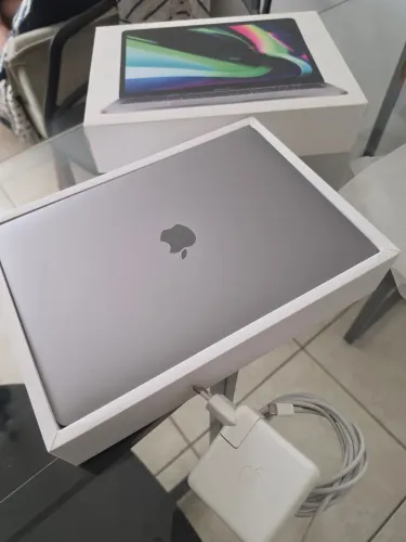 MacBook Pro 13-inch, M1, 2020. 256Gb 8Gb Ram