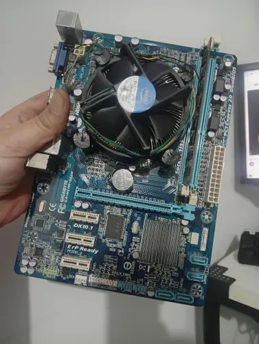 Kit Placa mãe 1155 core 3 ,4 giga