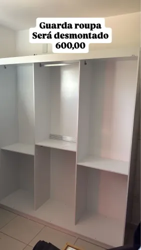 Guarda Roupa Aberto