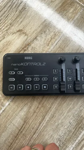 Korg nanoKONTROL2 - Controle Total na Palma da Sua 