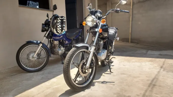 Vendo intruder 125