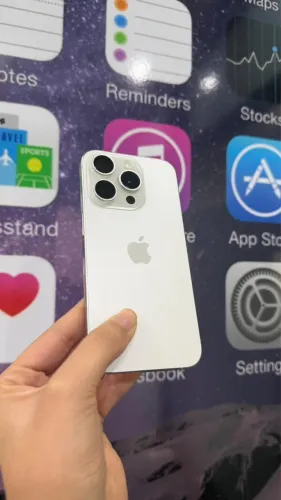 Iphone 15 PRO 512GB - bateria 84% seminovo