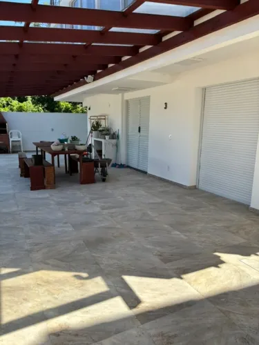 Casa Semi Mobiliada para Aluguel - Praia Brava | Florianópolis